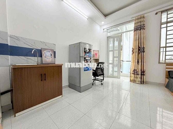 Cho thuê căn hộ full NT gần vòng xoay Dân chủ phường Hoà Hưng quận 10