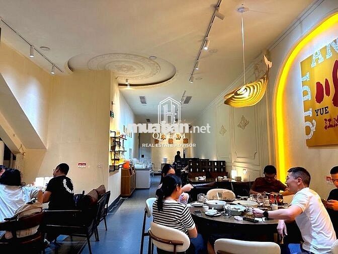 MT NTMinhKhai Quận 1 Ngang 8M x20M- DT lớn, phù hợp showroom