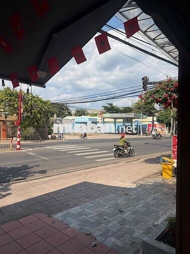 Nhà Mặt Tiền Trung Tâm Phường Long Khánh Tp Đồng Nai