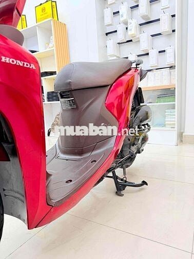 Honda Vision 2015 màu Đỏ
