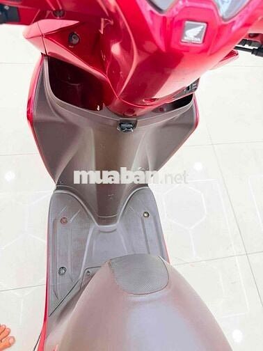 Honda Vision 2015 màu Đỏ