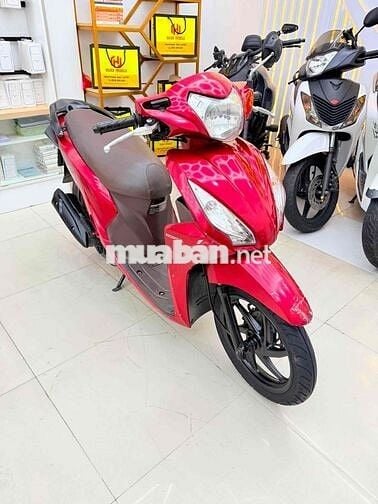 Honda Vision 2015 màu Đỏ