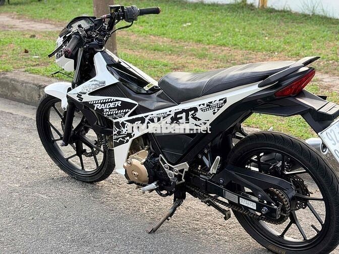 Suzuki Raider Trắng