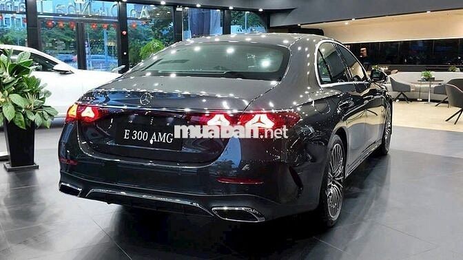 Mercedes-Benz E300 AMG 2025 V1 Sẳn Giao ngay
