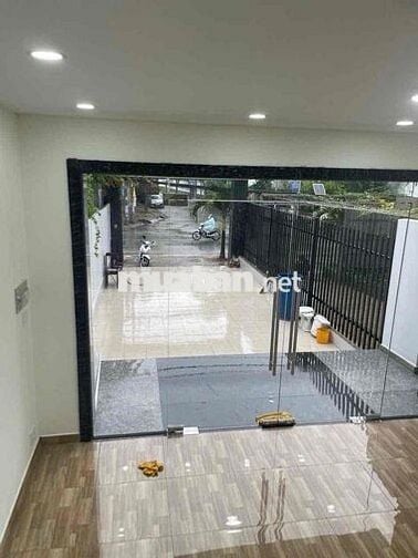 cho thuê nhà 5 lầu 5x24.5 ( mặt tiền Hoàng Quốc Việt )