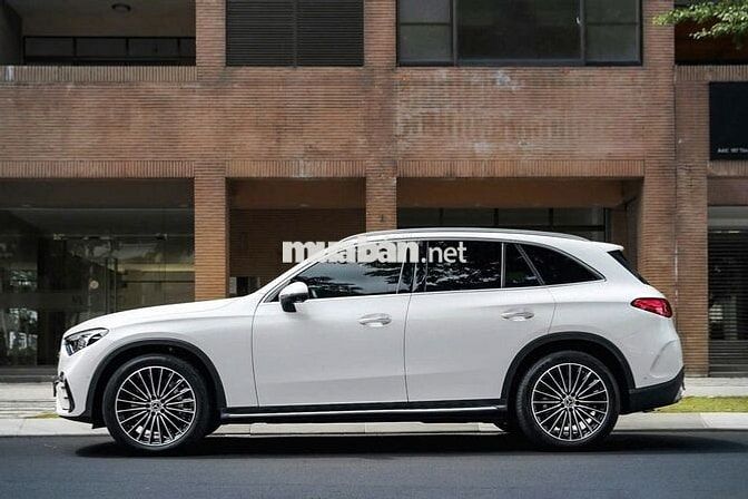 Mercedes-Benz GLC 300 4MATIC 2025 Trắng