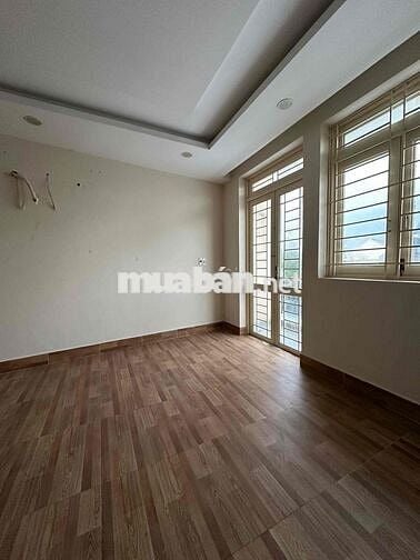 Cho Thuê Nhà Mặt Tiền Kinh Doanh Gần Ngã Tư Ga Quận 12
