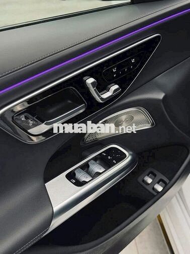 Mercedes-Benz E300 AMG 2025 V1 Sẳn Giao ngay