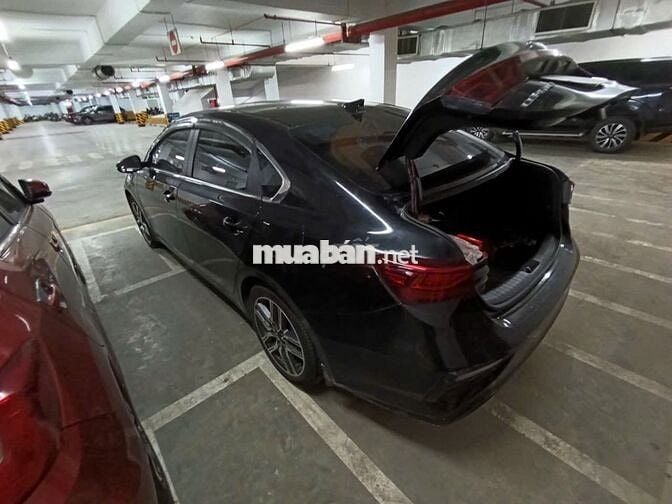 Kia Cerato 1.6 Lux 2020 Đen 86000 km