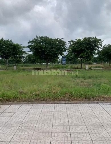 132m2 đất thổ cư mặt tiền hẻm đường Thanh Niên, xã Phạm Văn Hai, Bình 