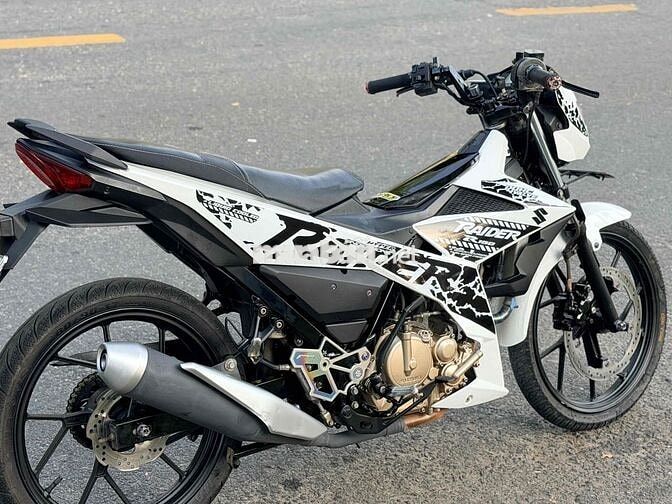 Suzuki Raider Trắng