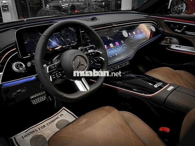 Mercedes-Benz E300 AMG 2025 V1 Sẳn Giao ngay