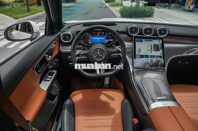 Mercedes-Benz GLC 300 4MATIC 2025 Trắng