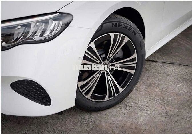 Mercedes E200 Avantgarde All New chỉ 2.0xx tỷ
