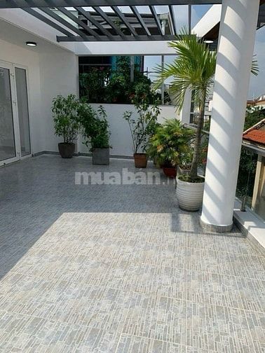 NHÀ XÂY 5 TẦNG - HXH - CẠNH ĐƯỜNG LÊ VĂN THỊNH