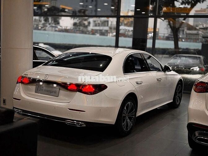 Mercedes E200 Avantgarde All New chỉ 2.0xx tỷ