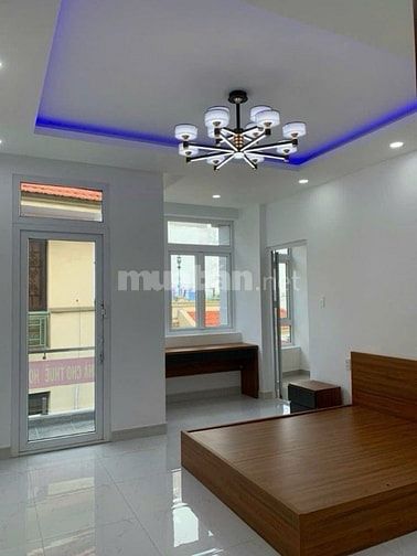 NHÀ XÂY 5 TẦNG - HXH - CẠNH ĐƯỜNG LÊ VĂN THỊNH