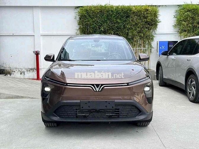 VinFast MPV7 7 chỗ, giá KH thường, CA/ QĐ giá khac