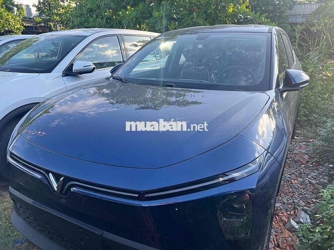 VinFast MPV7 7 chỗ, giá KH thường, CA/ QĐ giá khac