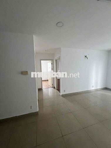 Charm city(Plaza) cần bán gấp căn hộ 2PN 1WC(73m2)Giá bán lổ:2tỷ(btp)