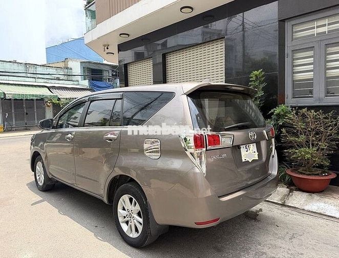 Chính chủ bán INNOVA 2019 E xe gia đình đi: 388tr