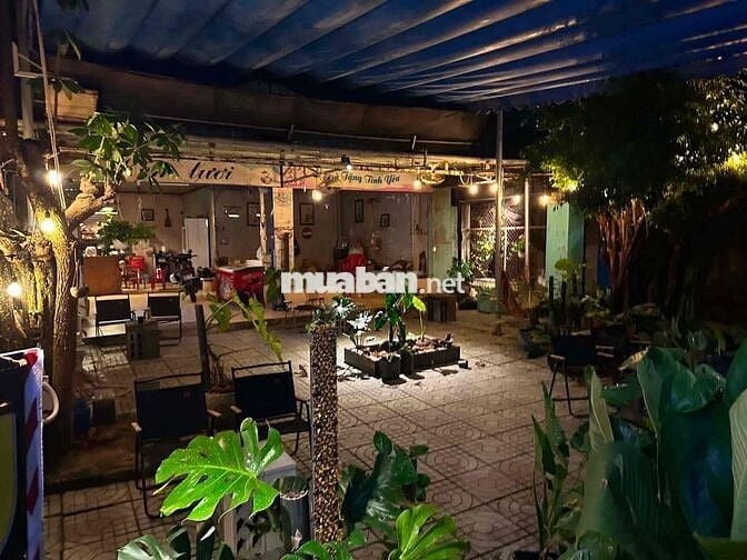 TUYỂN NHÂN VIÊN QUÁN CAFE