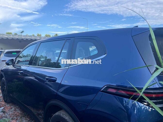 VinFast MPV7 7 chỗ, giá KH thường, CA/ QĐ giá khac