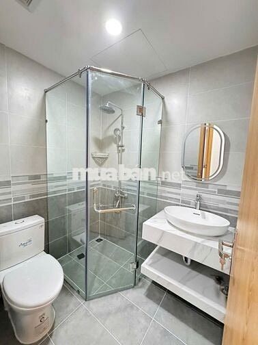 Kẹt ngân hàng bán CH 80m2 MT Nguyễn Văn Linh Q7-đối diện Rmit- 5,2 tỷ