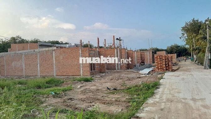 Bán đất mặt đường tiện kinh doanh buôn bán, 950 triệu/nền