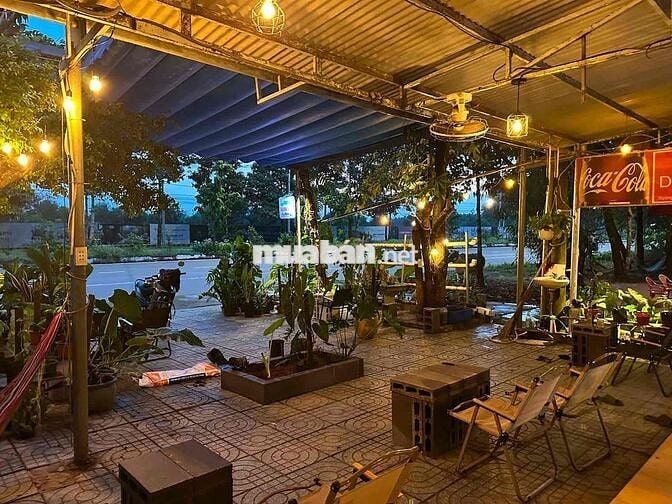 TUYỂN NHÂN VIÊN QUÁN CAFE