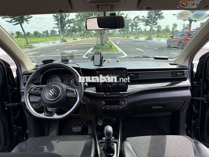 Suzuki XL7 GLX 1.5AT 2021 Đen 35.000km