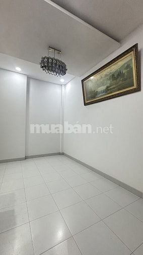 Bán nhà Âu cơ chính chủ kẹt tiền