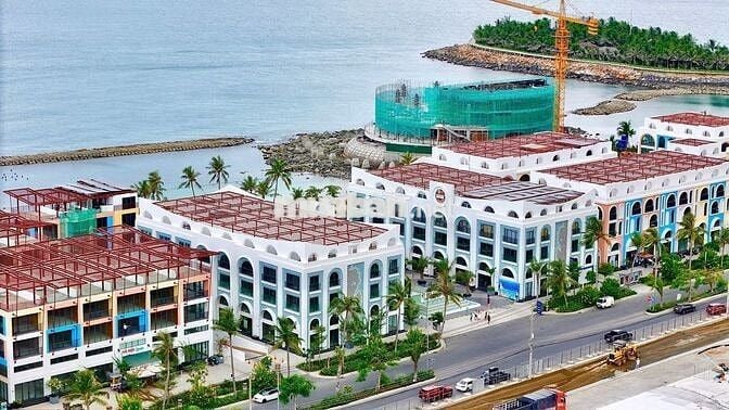 Chính chủ bán nhanh Shophouse Libera Vega Nha Trang, nhà 3 lầu 1 hầm.