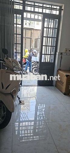 Nhà dư phòng 3x4 có máy lạnh, toilet riêng cho thuê, nữ sv hoặc nvvp