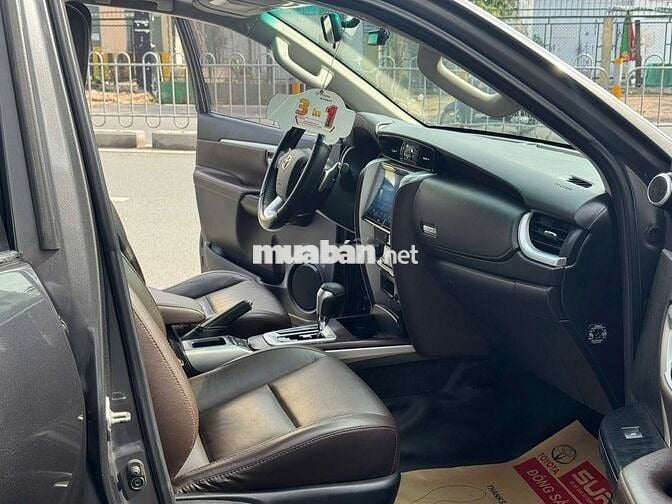 Fortuner 2017 2.7V, máy xăng, số tự động