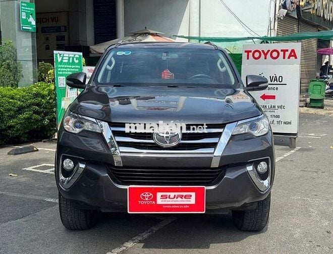 Fortuner 2017 2.7V, máy xăng, số tự động