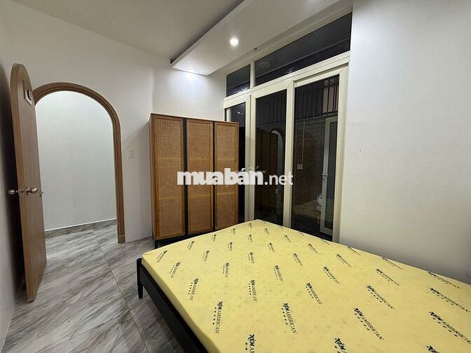 Cho thuê căn hộ 2PN trệt 100m2, full nội thất, 14tr - Vạn Phúc City