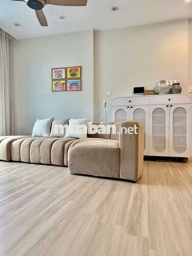 Cần bán gấp căn 3n 75m giá 5.1 tỷ tại Vinhomes Smartcity