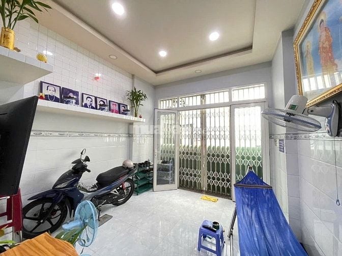 Âu Dương Lân F3 Quận 8. Hẻm ô tô, 4 tầng 4PN Gấp giảm 4.99T