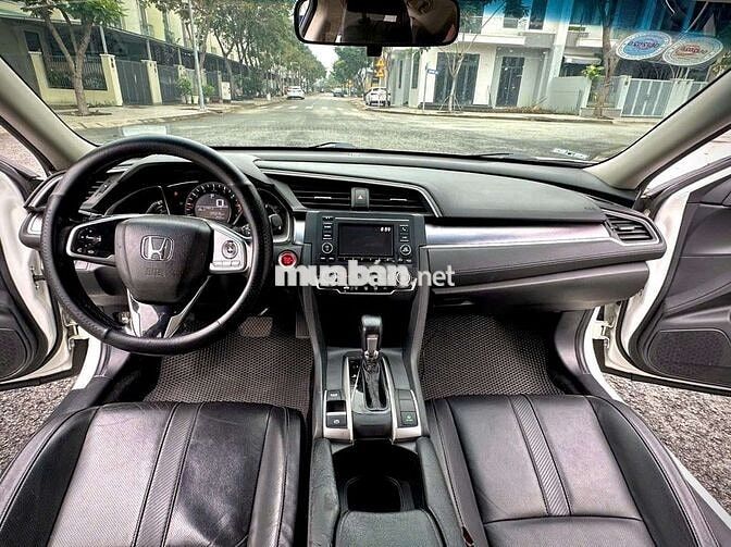 Honda Civic 1.8E 2018