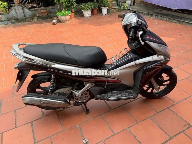 Honda Air Blade Đen Bạc