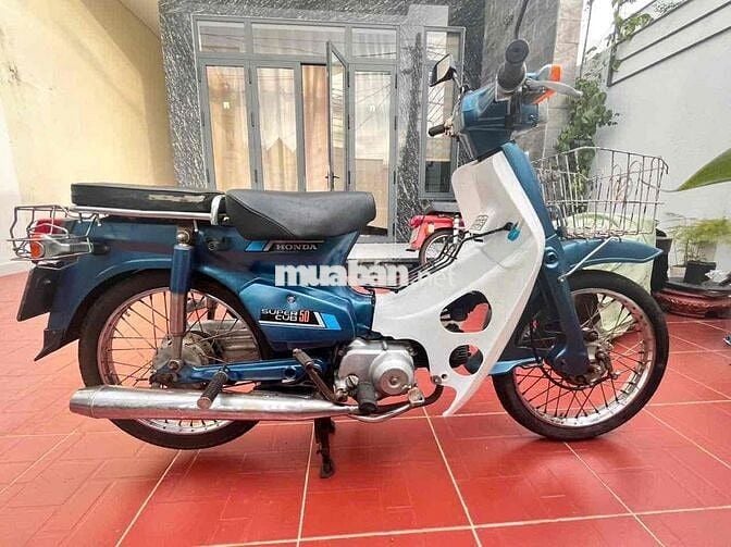 Honda Super Cub 50 Xanh trắng Cổ điển