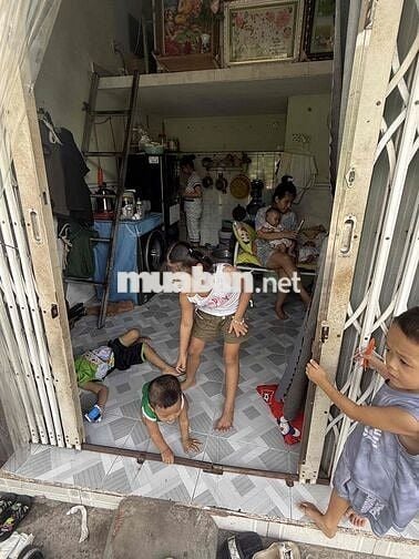 cần bán gấp 11 phòng trọ mặt tiền đường xe hơi thông Bình Hòa 24