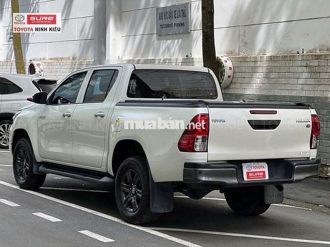 Toyota Hilux 2021 2.4AT 4x2 Trắng 73.000 km