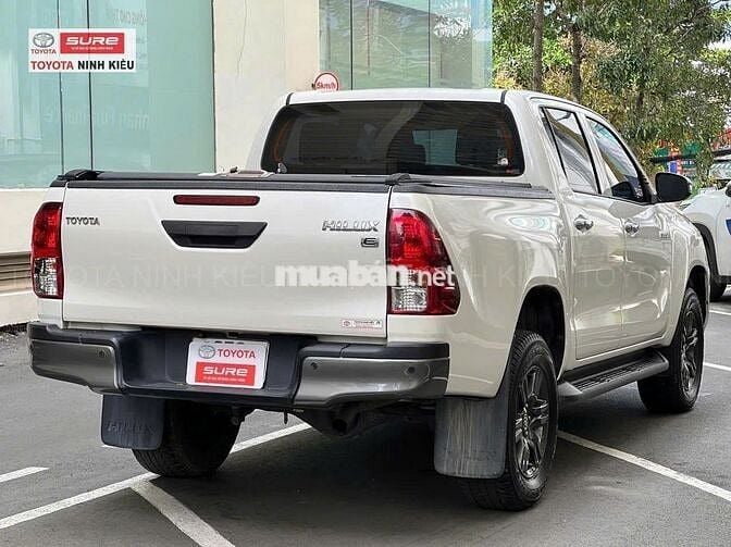 Toyota Hilux 2021 2.4AT 4x2 Trắng 73.000 km