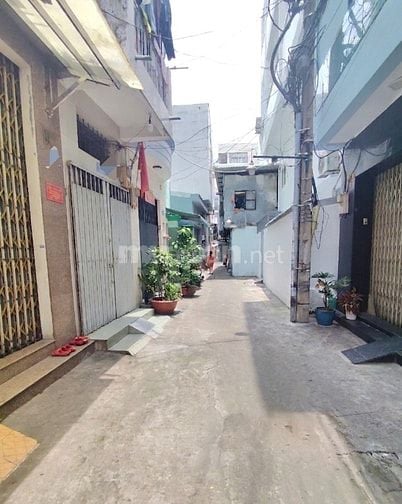 QUẬN 11 NGAY LÊ ĐẠI HÀNH, 500M TỚI CHỢ RẪY VÀ ĐHYD 46M2 3 TẦNG.