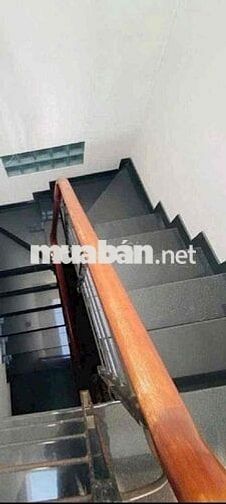 Chính chủ cần bán gấp nhà nguyên căn