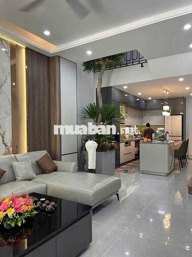 Gia đình mình cần bán gấp căn nhà 1 trệt 1 lầu ở Qui Đức Bình Chánh