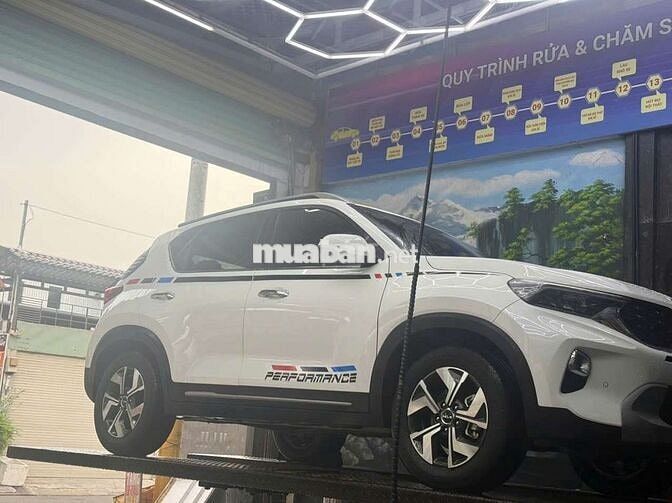 Kia Sonet Luxury 2024 Trắng Tự động 15.000 km