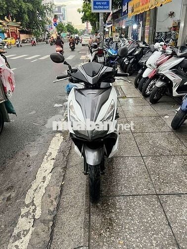 Honda Air Blade FI 2014 Trắng xám